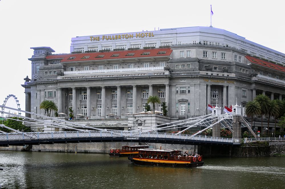 Fullerton Hotel