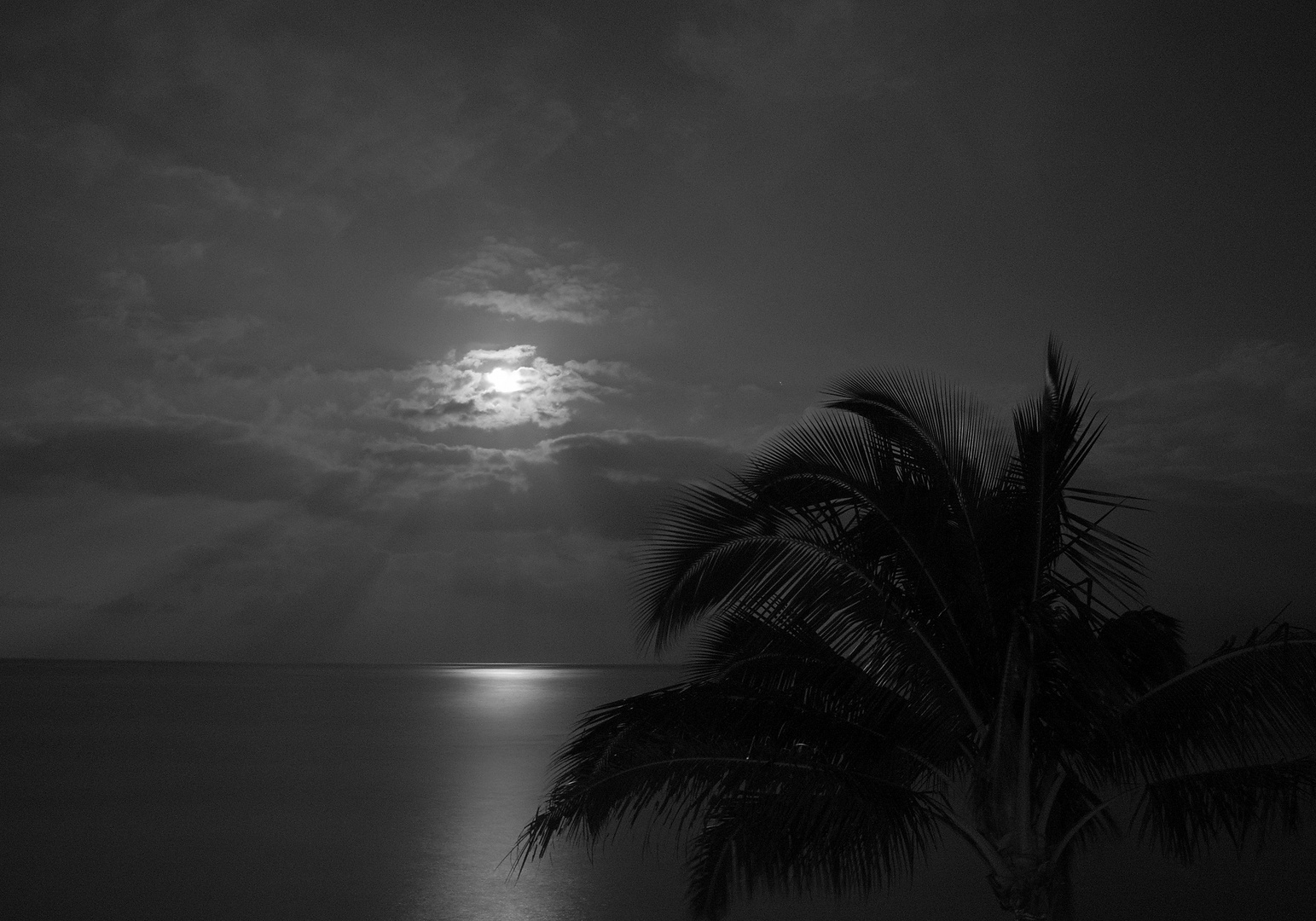 Fullmoon at Kahana