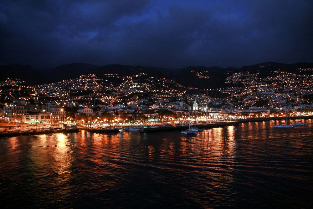 Funchal bei Nacht