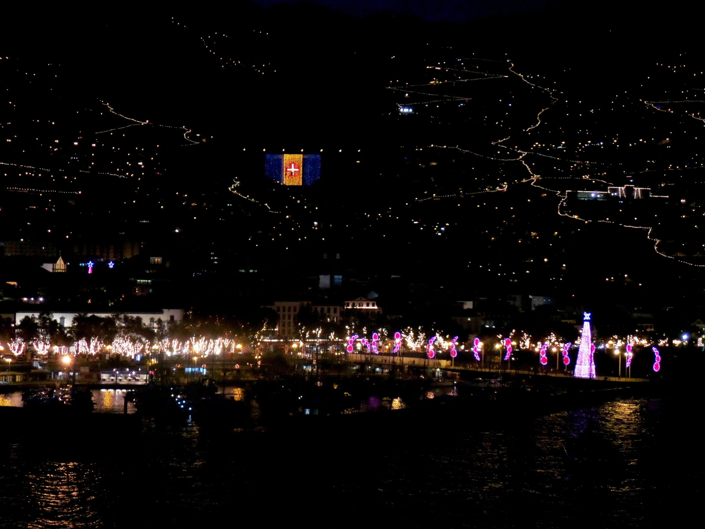 Funchal bei Nacht