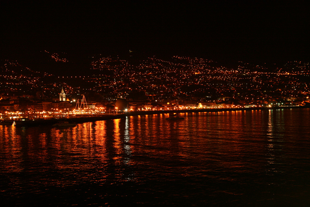 Funchal bei Nacht