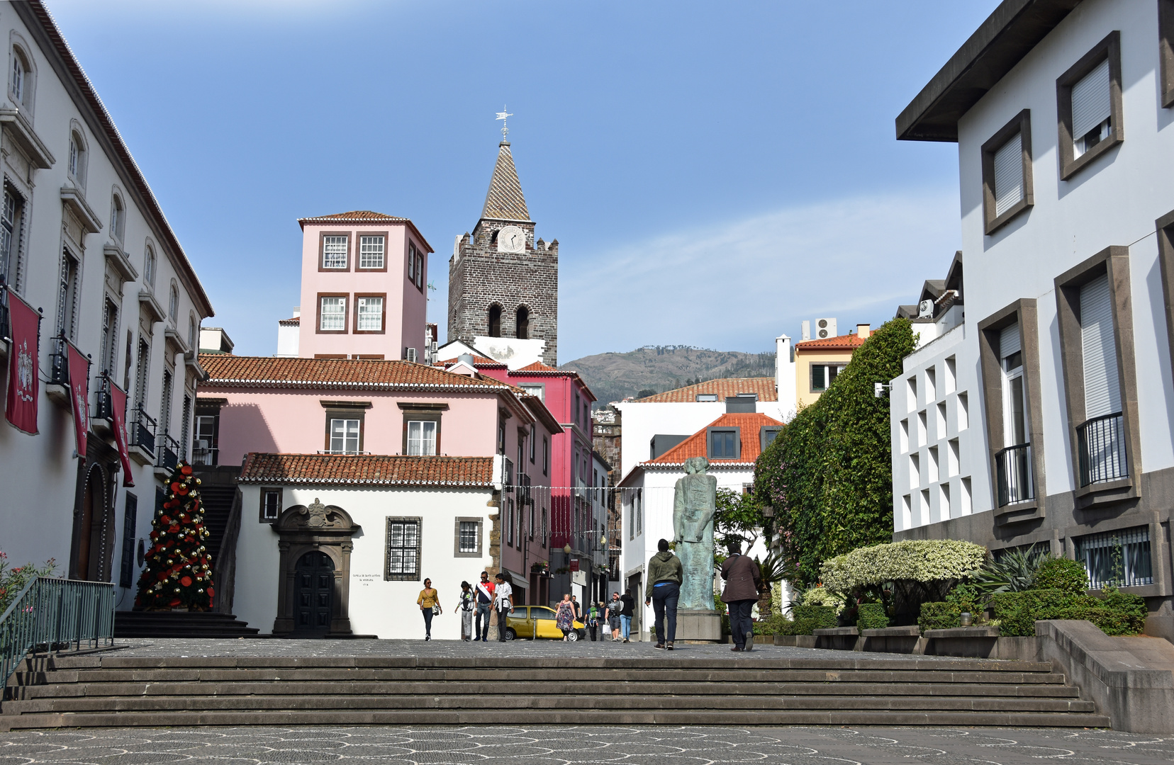 Funchal mit dem Turm der Se Cathedral