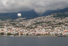 Funchal nur unter dunklem Himmel