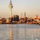 Funkturm Bremerhaven an der Weserfähre