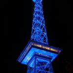 Funkturm in Blau