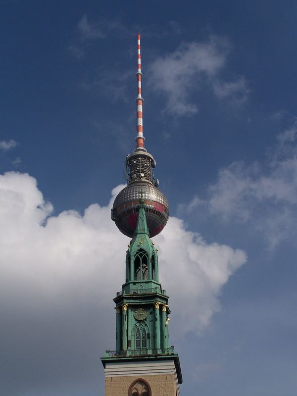 Funkturm oder Kirchturm???