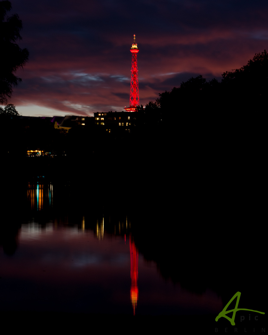 Funkturm rot