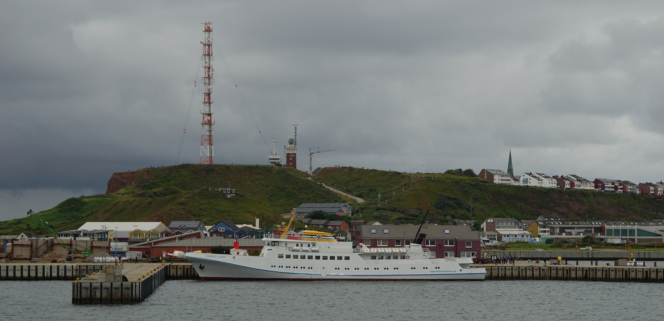 Funny Girl im Hafen von Helgoland