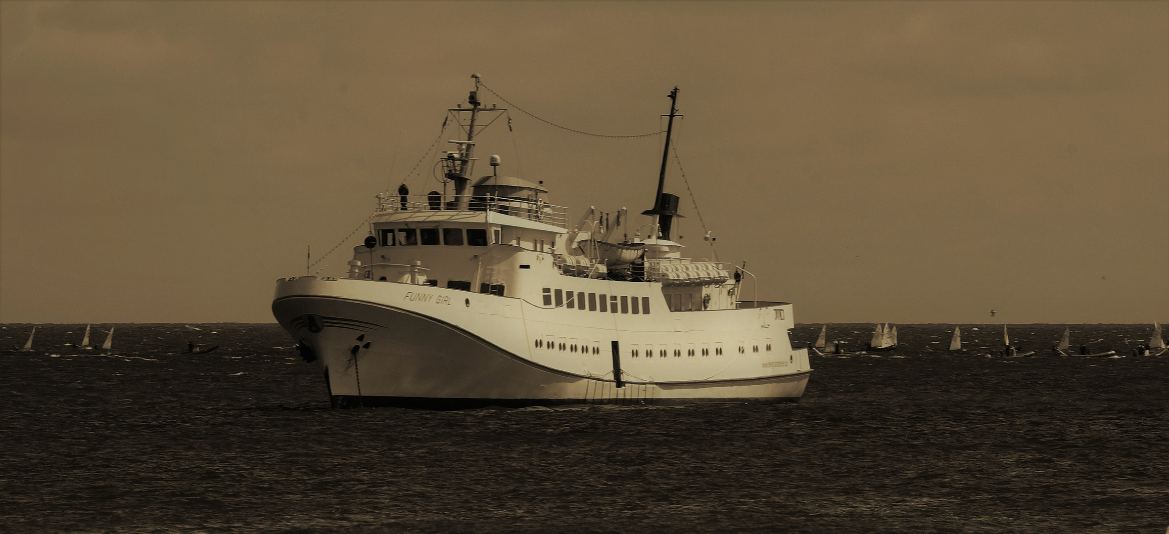 Funny Girl vor Helgoland