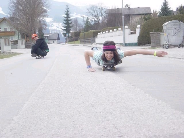 funny skating girls