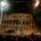 Fuochi d'artificio sul Colosseo