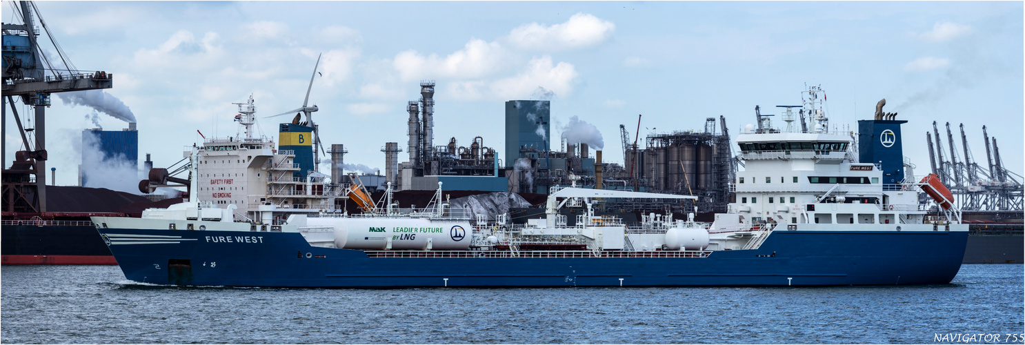 FURE WEST / Oil/Chemical Tanker / Caland - Canal / Rotterdam