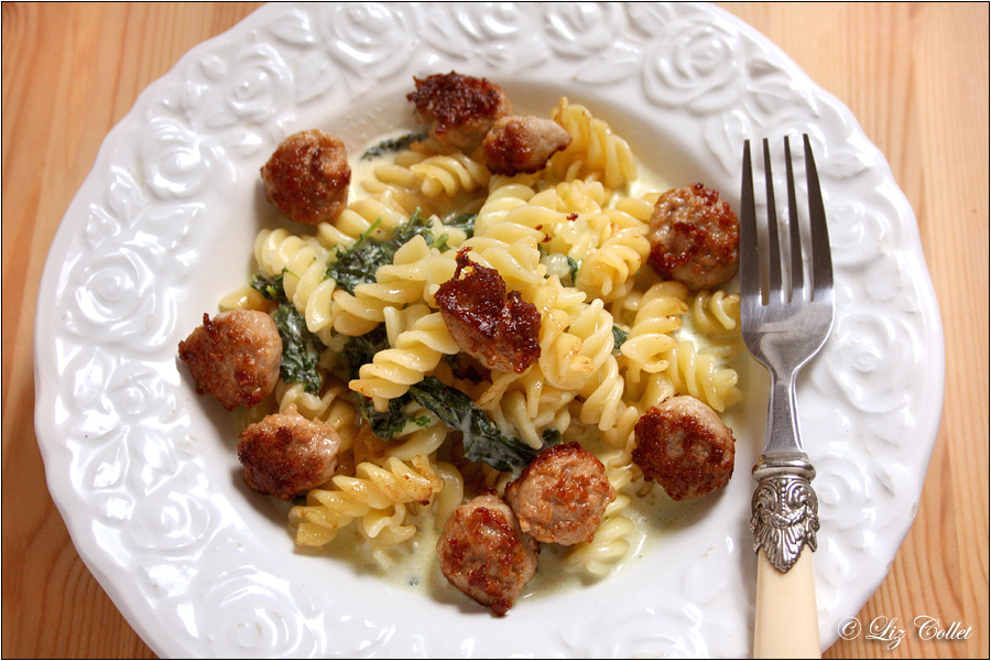 Fusilli mit Radieschensauce und Salsiccia 