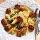 Fusilli mit Radieschensauce und Salsiccia 