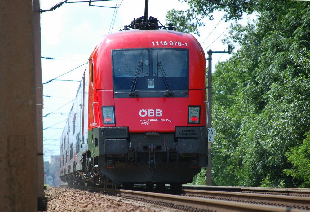 Fußball am Zug - FRONTAL!