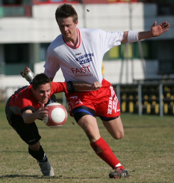 Fußball = Handball?