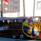 Fußball: Mannschaftsbus des FC Barcelona