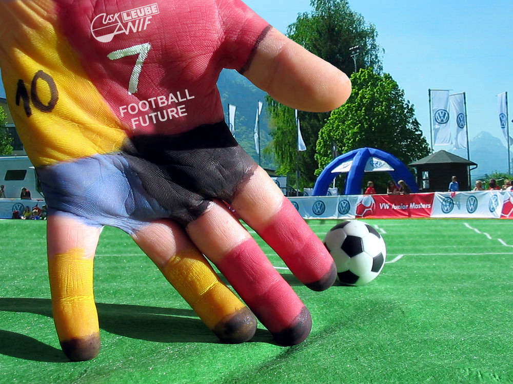 Fußball mit Handspiel