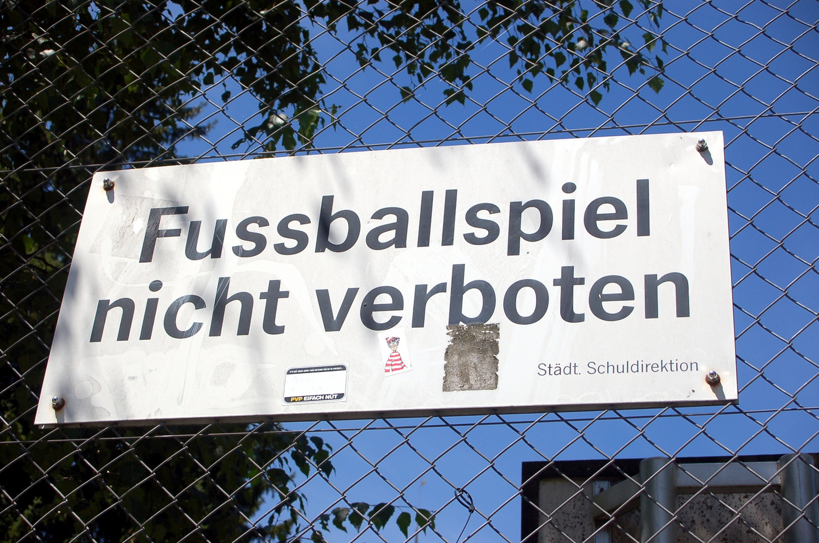 Fußballspielen NICHT verboten!