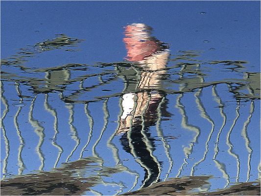 Fußgänger auf der Weserbrücke