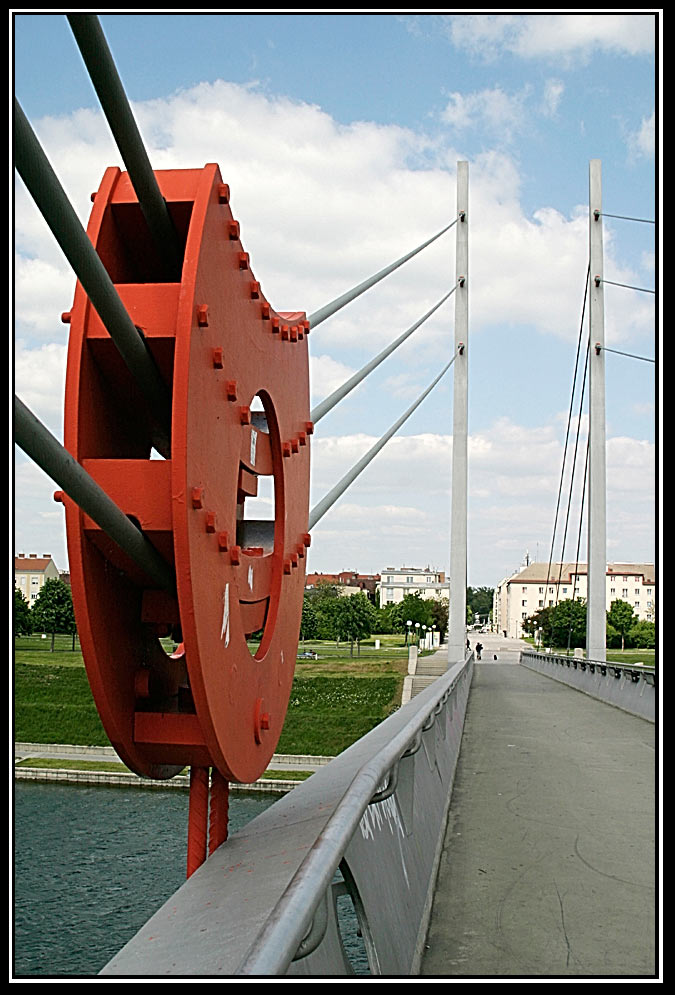 Fußgängerbrücke