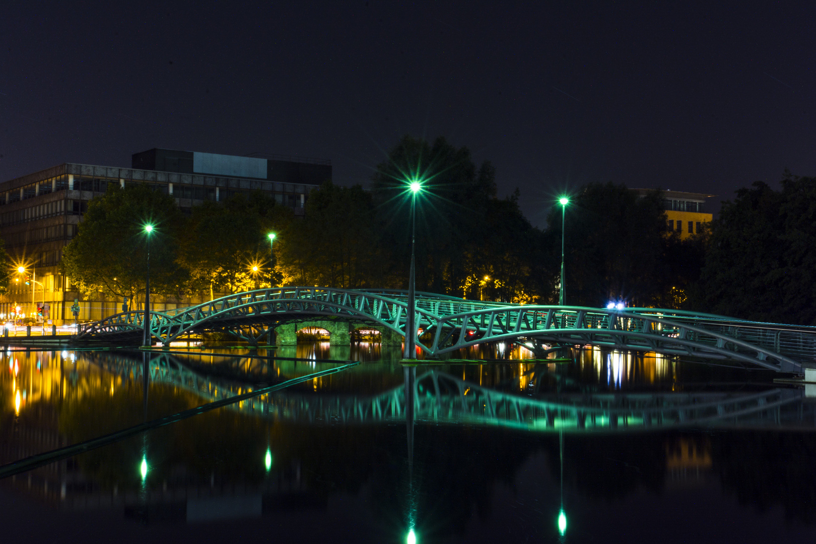 Fußgängerbrücke am Medienpark