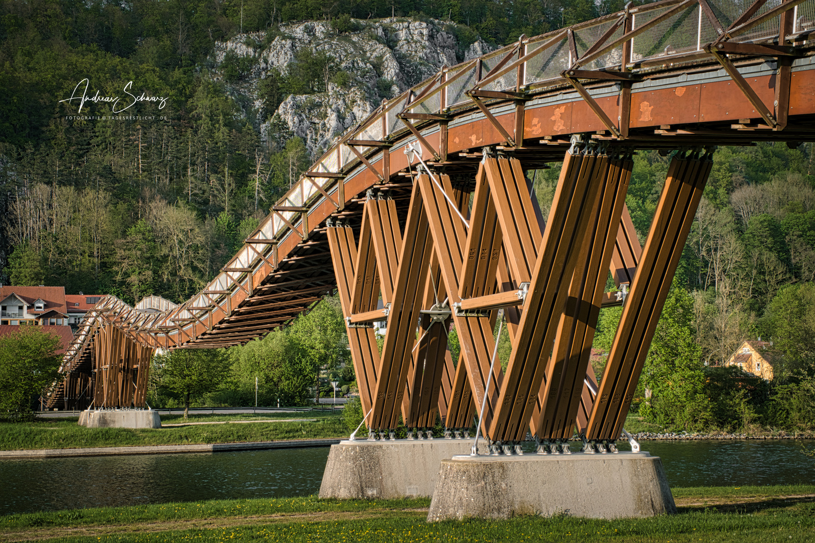 Fußgängerbrücke aus Holz, Essing 1