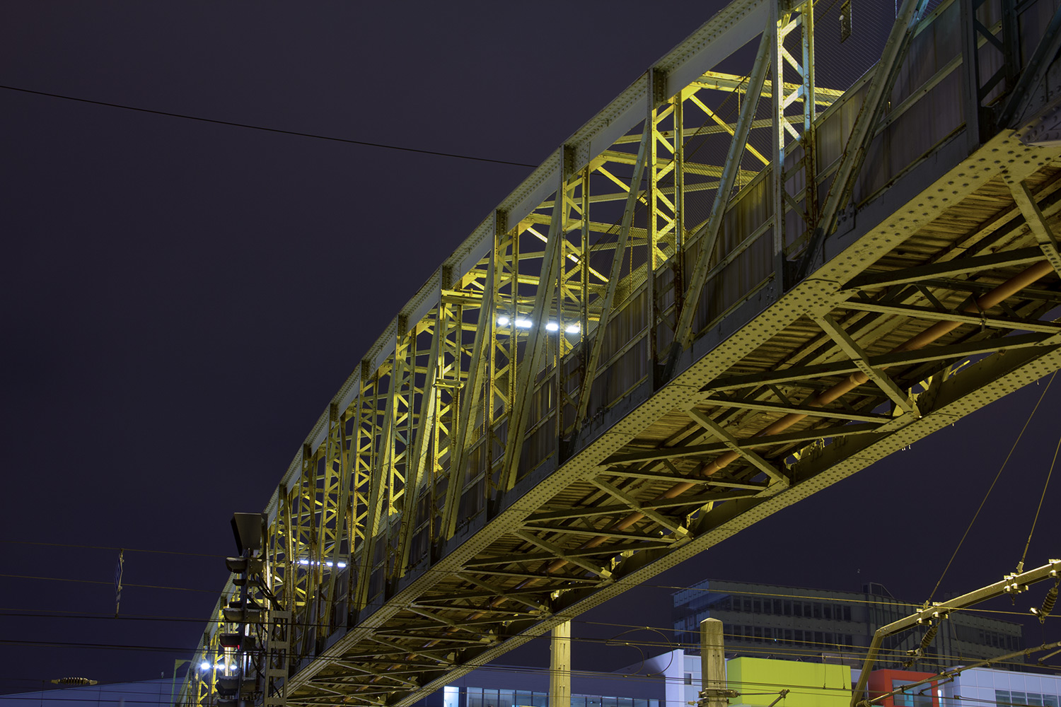 Fußgängerbrücke beim Bahnhof Salzburg