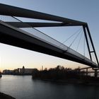 Fußgängerbrücke in Düsseldorf / Nähe Medienhafen