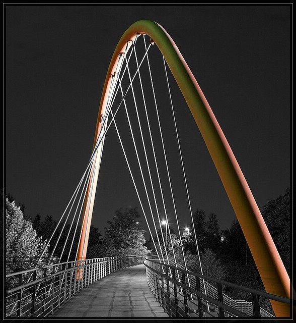 Fussgängerbrücke Oberhausen am Wasserturm