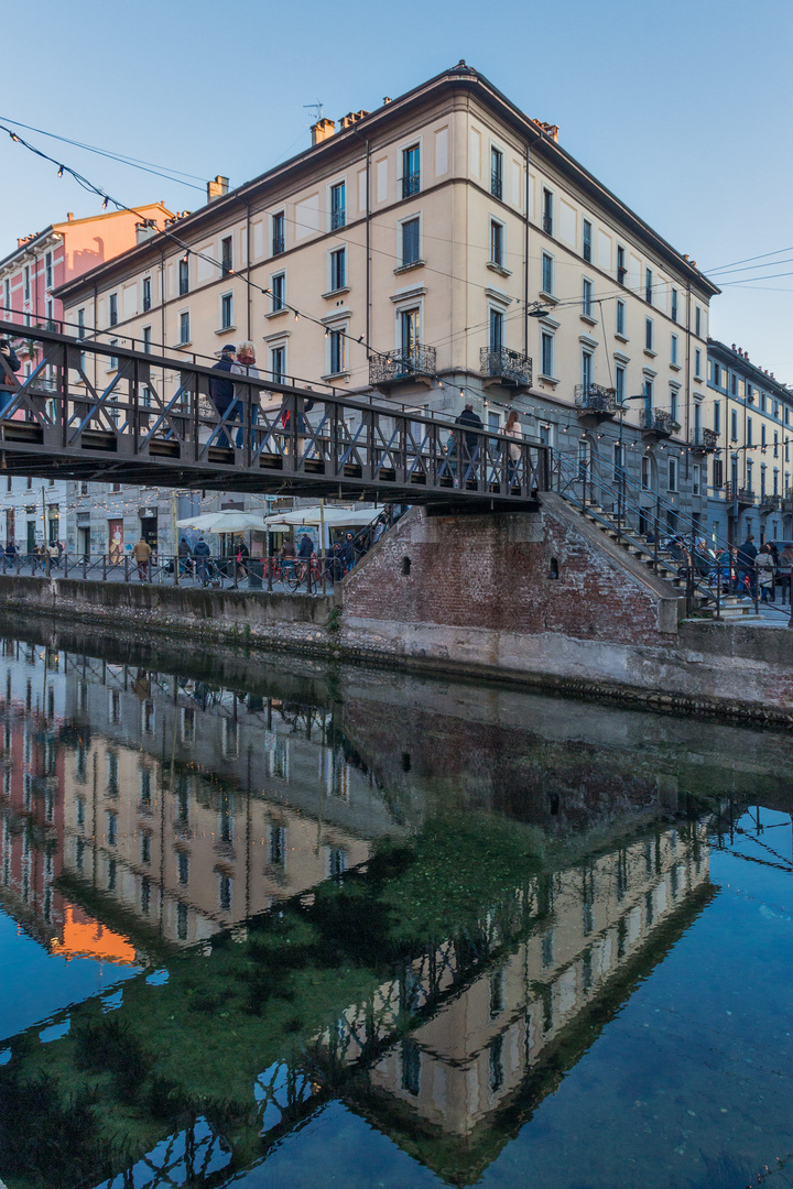 Fußgängerbrücke über den Niviglio Grande