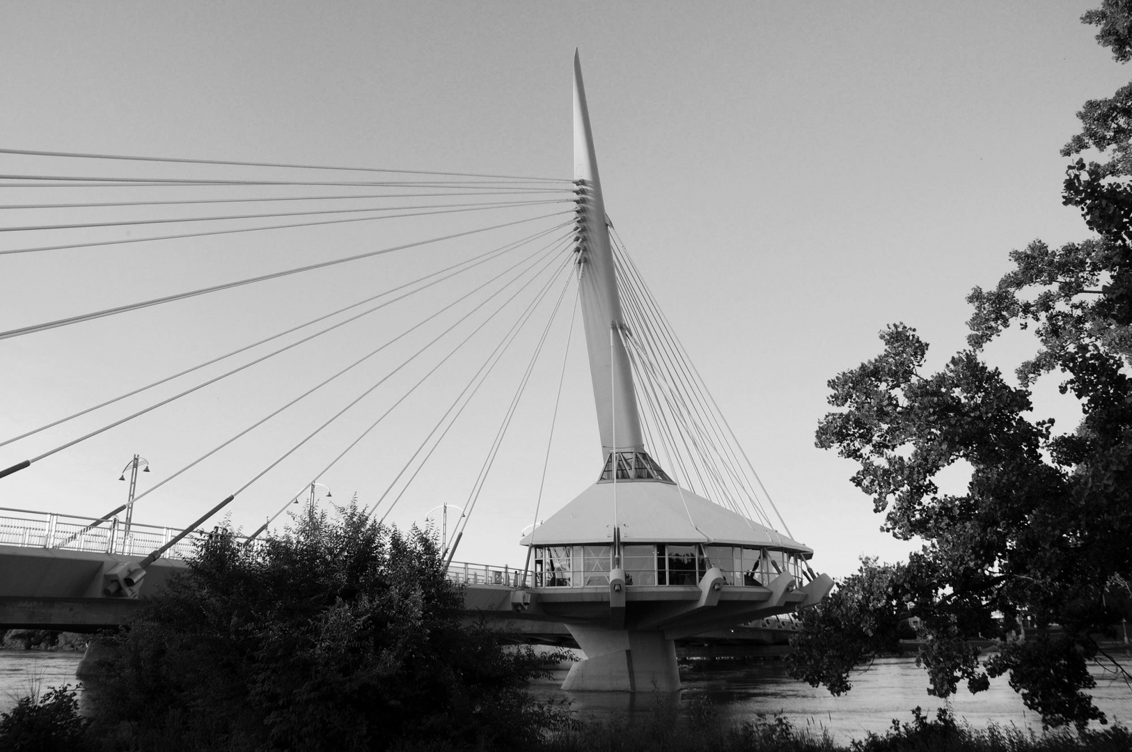 Fussgängerbrücke über den Red River in Winnipeg, Manitoba