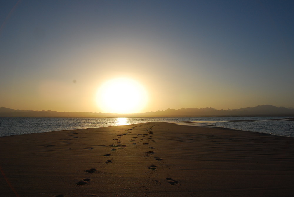 Fussspuren im Sand..