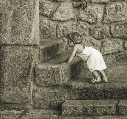 - Future alpiniste ? -