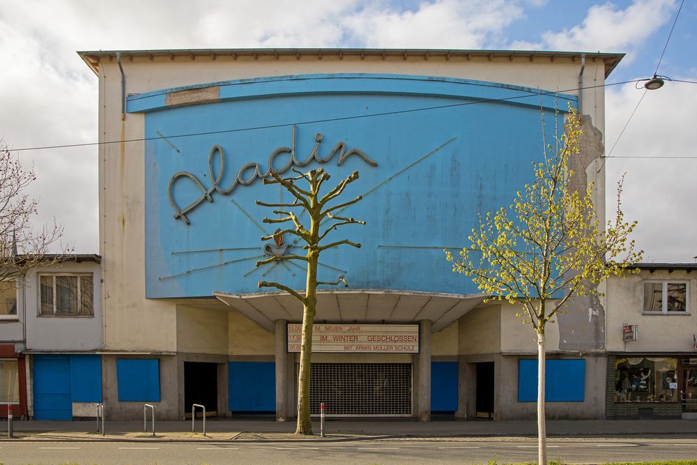 G 1 - Das Kultkino Aladin in der Rickmersstraße wurde 1956 eröffnet und bis 2003 betrieben.