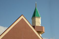 G 12 - Der Islam in Lehe. Die Moschee Merkez Camii in der Potsdamer Straße.