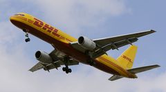 G-BIKZ - DHL - Boeing 757