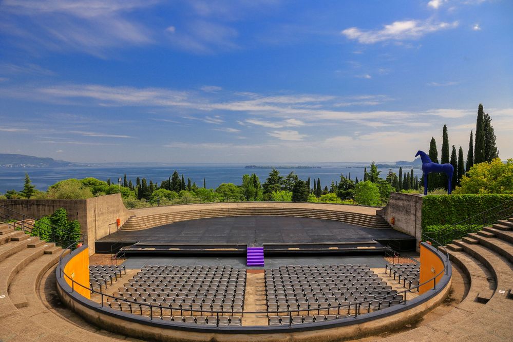 Gabriele D’Annunzios  Amphitheater