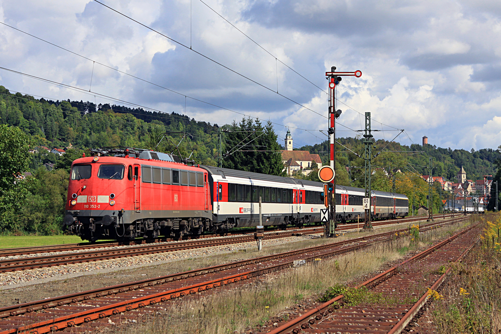 Gäubahn-IC mit Bügelfalte