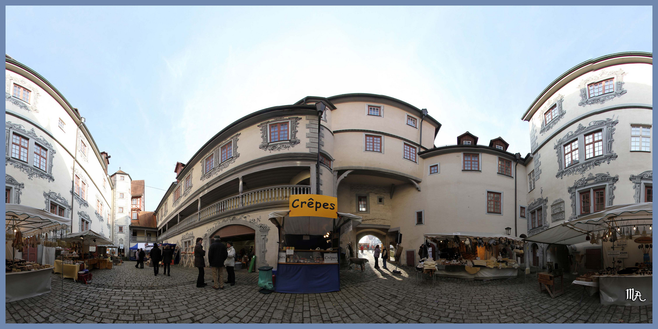 Gaildorfer Schloßhof beim Beginn des Umzugs