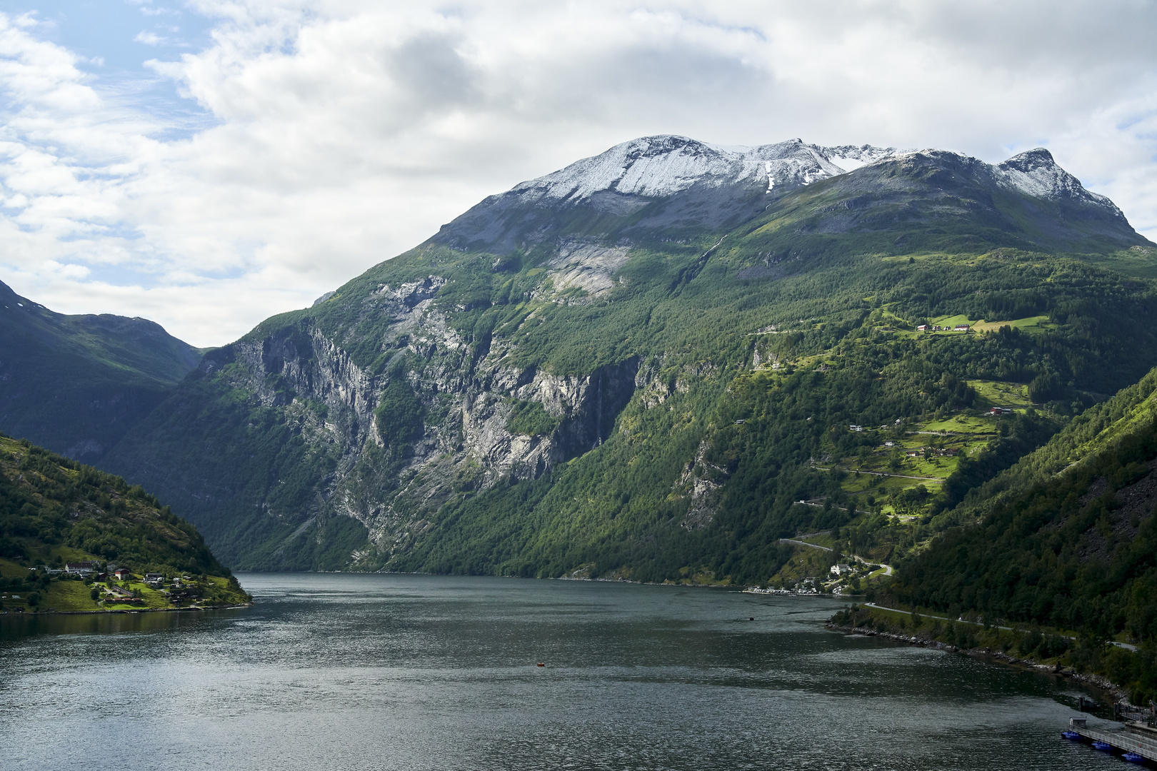 Gairangerfjord mit der Adlerstrasse