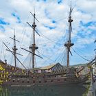 Galeone Neptune im alten Hafen von Genua