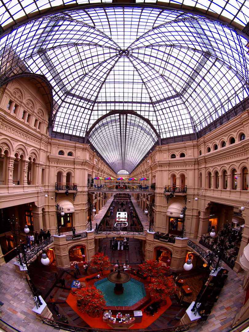 GALERIA GUM ( Plaza Roja de Moscú- Rusia )