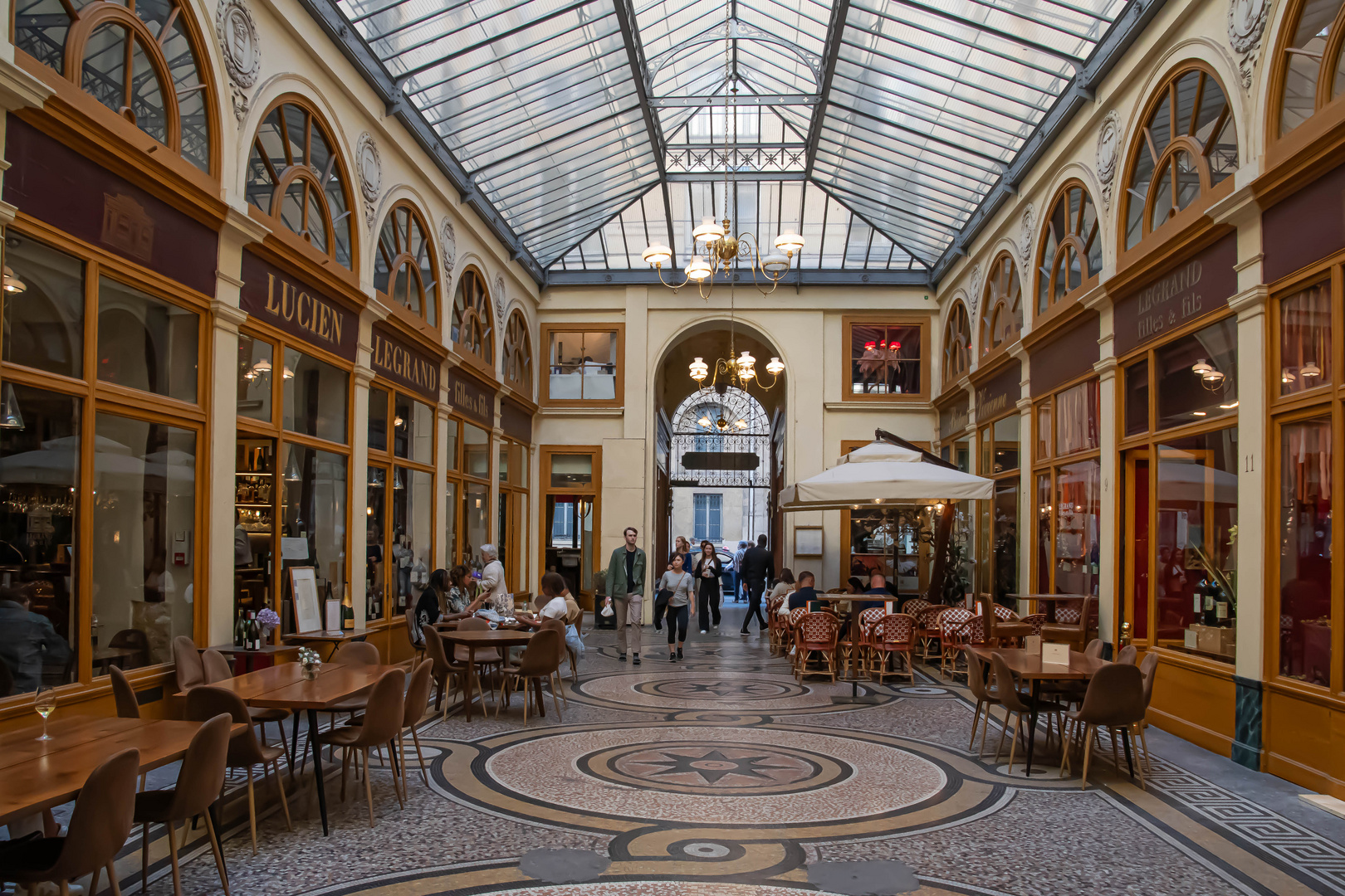 GALERIE VIVIENNE