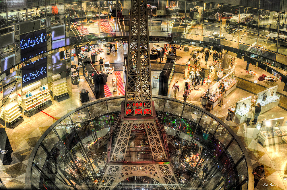 Galeries Lafayette...