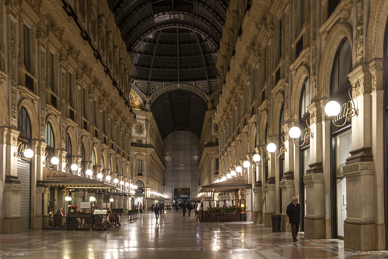 Galleria Vittorio Emanuele II .