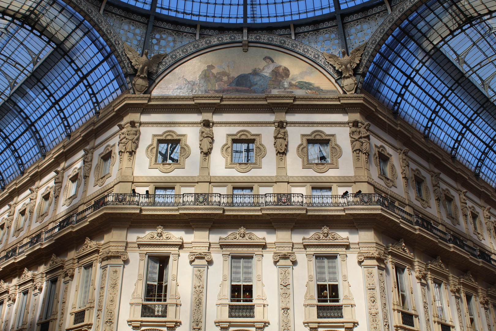 galleria Vittorio Emanuele Milano.
