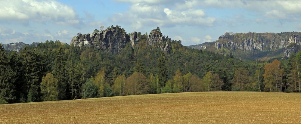 Gamrig,Bastei und Gaststätte auf dem Rauenstein in der Sächsischen Schwez...