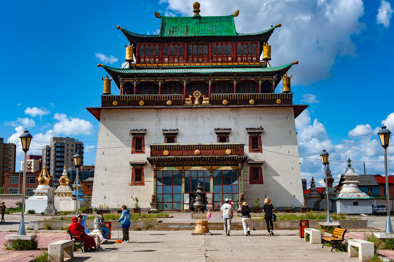 Gandantegchinlen Monastery in Ulaan Baatar