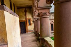 Gang am Schloss Veltheimsburg-Bebertal
